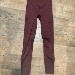 Varley Maroon Ribbed Leggings